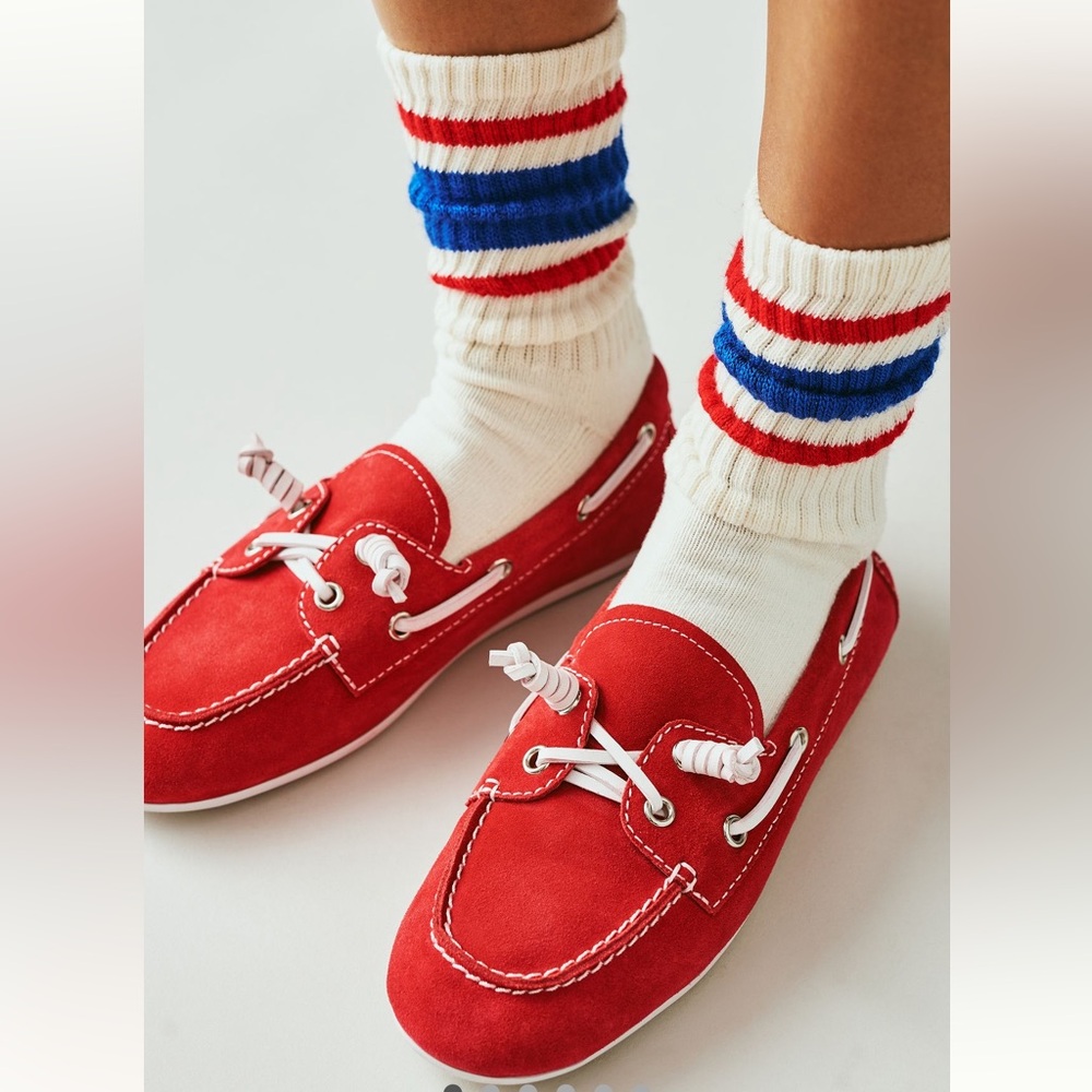 Jeffrey Campbell NWT Sz 6.5, runs a little small, comfy & cute leather boat shoe